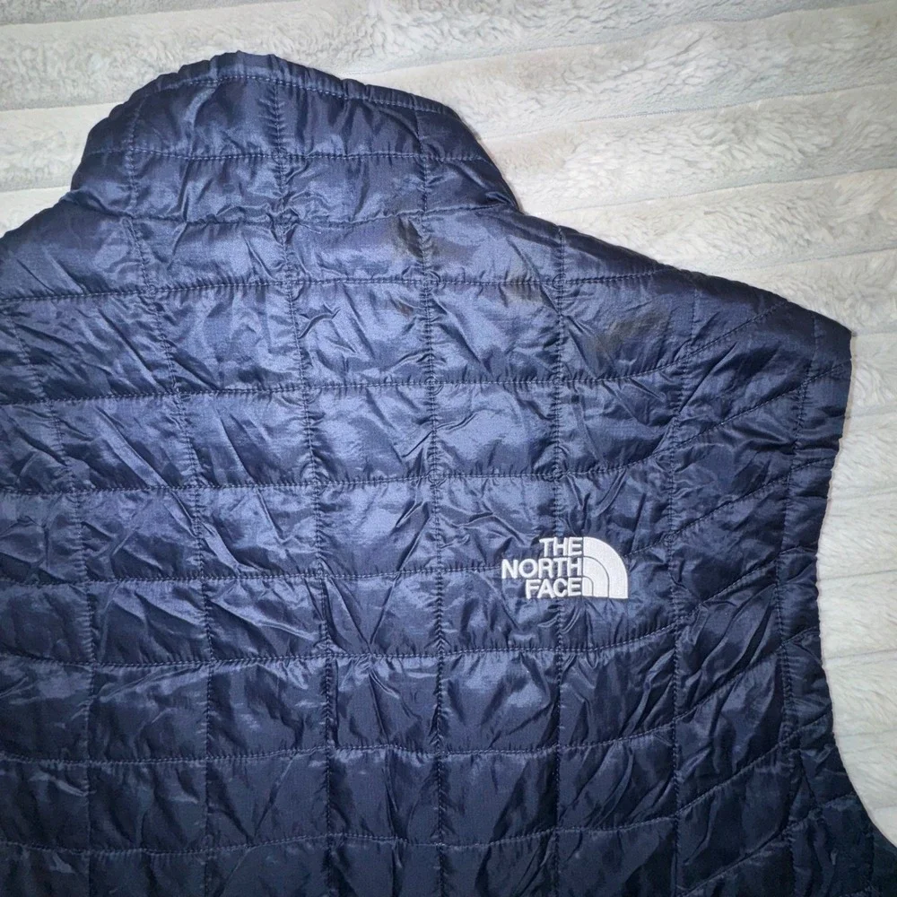 The North Face Thermoball Vest Men's Medium Blue Quilted‎ Jacket White Full Zip